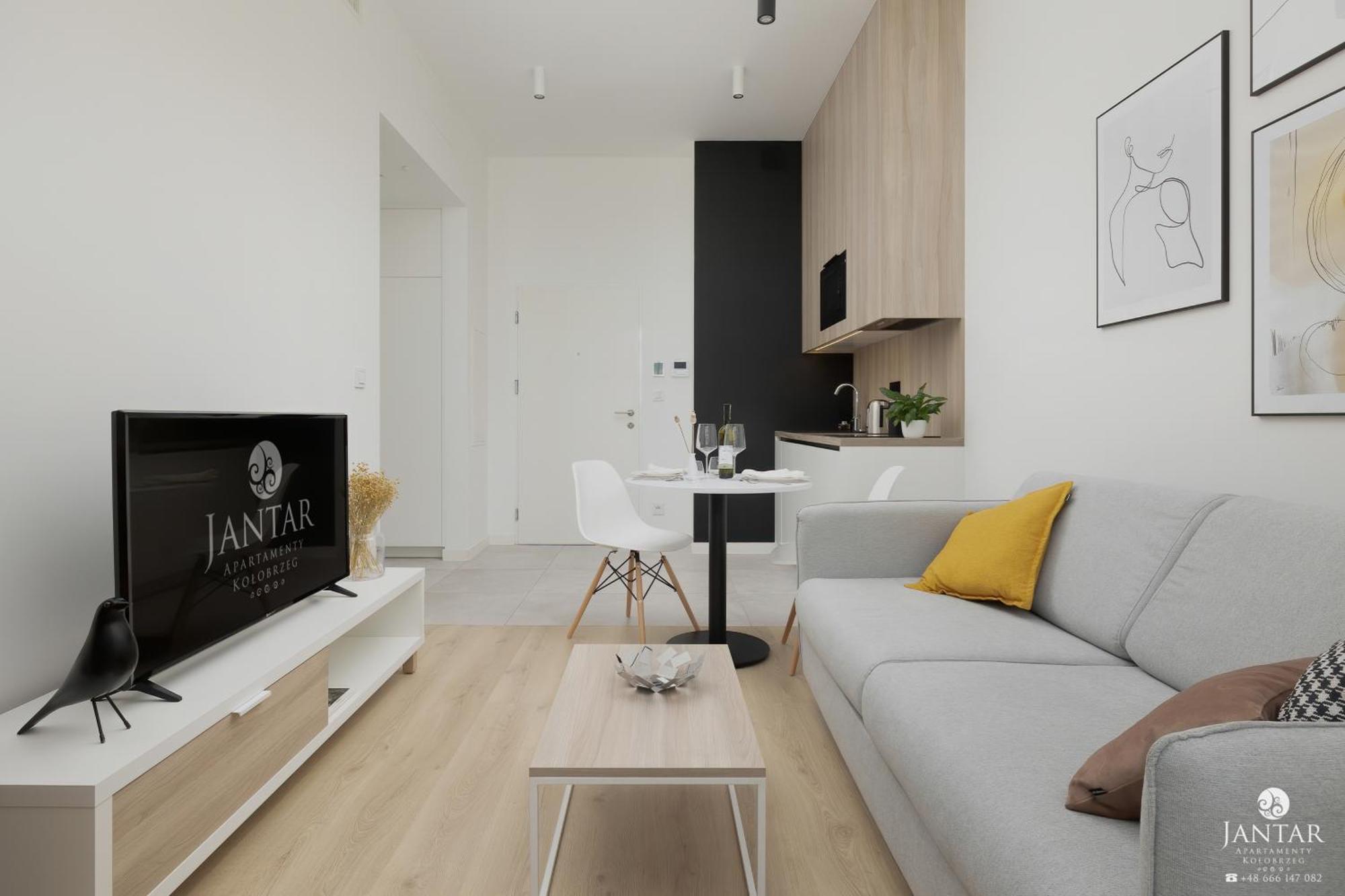 Shellter 117 L - By Jantar Apartment *
