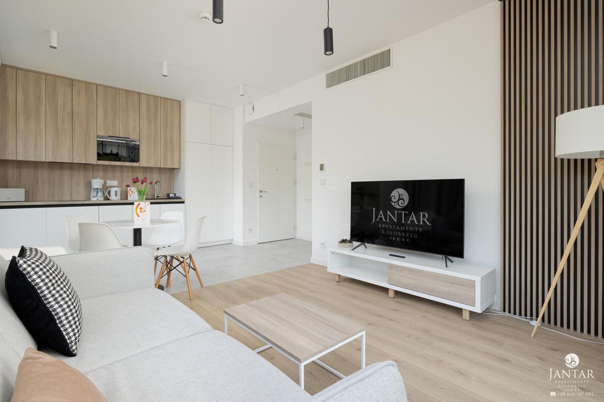 Apartment Shellter 117 L - By Jantar